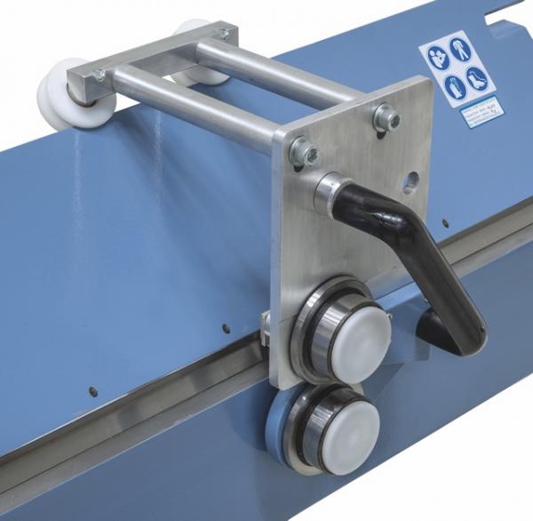 Bernardo Schwenkbiegemaschine BB 3000 RS mit Rollenschere